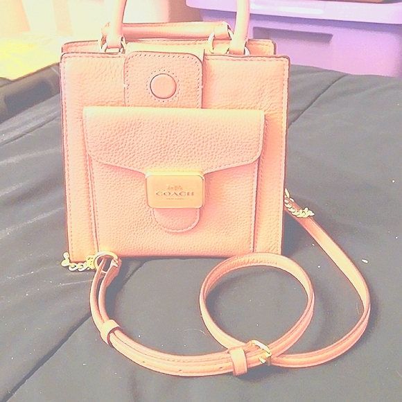 NWOT PINK COACH PURSE - Picture 1 of 3